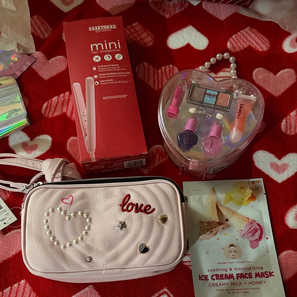 Claires Pink Heart Embellished Bag With Accessories